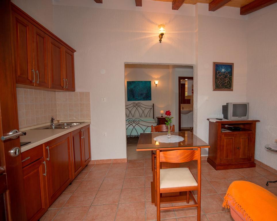 Apartment La Roza Funtana Buitenkant foto