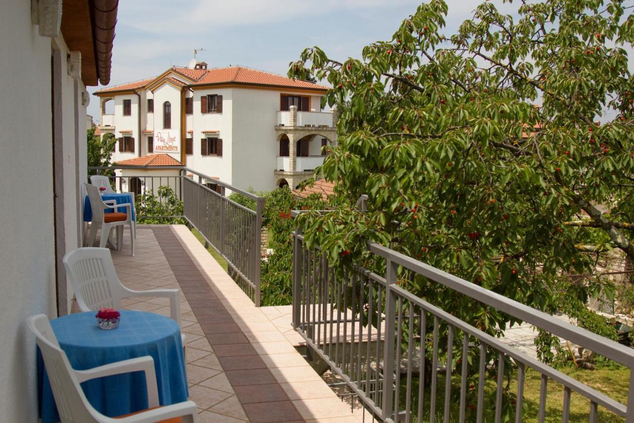 Apartment La Roza Funtana Buitenkant foto